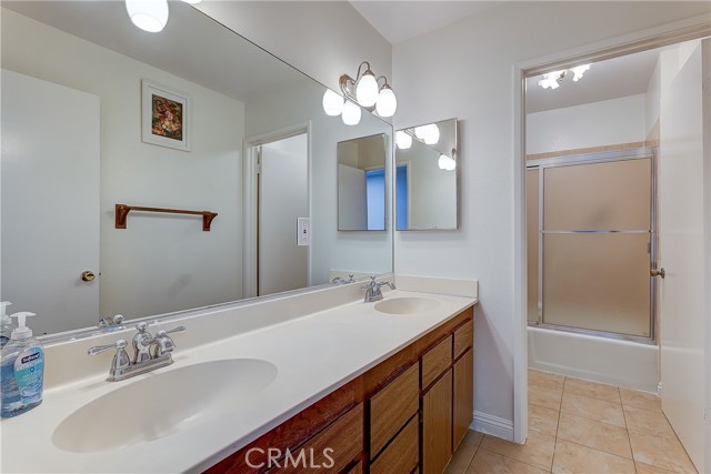 Detail Gallery Image 9 of 21 For 32 Blazing Star, Irvine,  CA 92604 - 5 Beds | 4 Baths