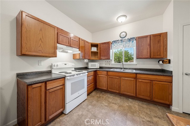 8700 Red Hills Road, Kelseyville CA: https://media.crmls.org/medias/6ec9f385-0892-49dc-b1bc-5c12594f30cc.jpg