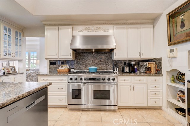 Detail Gallery Image 15 of 70 For 2025 E Balboa, Newport Beach,  CA 92661 - 4 Beds | 4 Baths