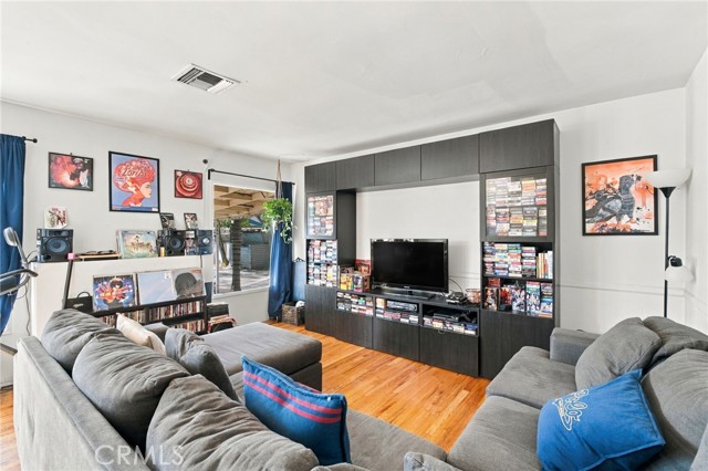 12410 Lull Street photo 8