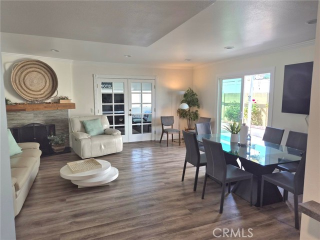 Detail Gallery Image 9 of 21 For 14201 Wiltshire, Westminster,  CA 92683 - 4 Beds | 2 Baths