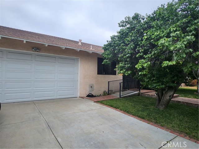 18725 Schoenborn Street, Northridge CA: https://media.crmls.org/medias/6ecb7a19-02d1-4e23-b5ee-a73d88195884.jpg