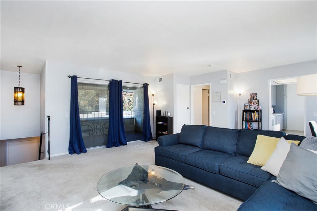 6ecc089b E9b7 4545 94c8 46e3f25fe5c5