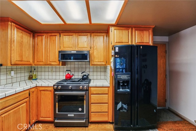 Detail Gallery Image 12 of 39 For 2692 Valhalla, Running Springs,  CA 92382 - 3 Beds | 2/1 Baths