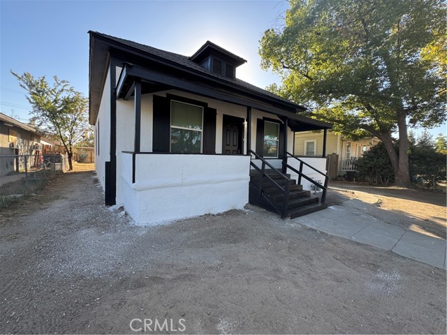 Detail Gallery Image 19 of 23 For 428 N Clark St, Fresno,  CA 93701 - 3 Beds | 1 Baths