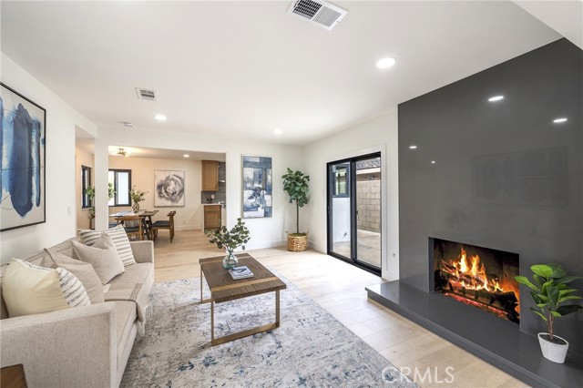 Detail Gallery Image 10 of 29 For 9538 Robin Ave, Fountain Valley,  CA 92708 - 4 Beds | 2 Baths