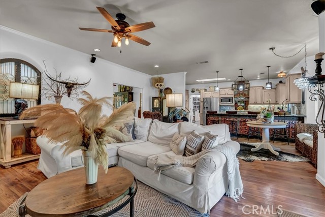 Detail Gallery Image 10 of 75 For 17276 Iona Ave, Lemoore,  CA 93245 - 3 Beds | 3 Baths