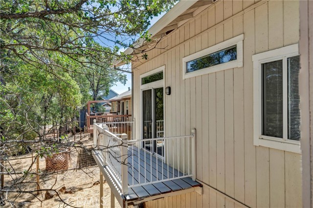 Detail Gallery Image 21 of 30 For 18278 North Shore Dr, Hidden Valley Lake,  CA 95467 - 3 Beds | 2 Baths