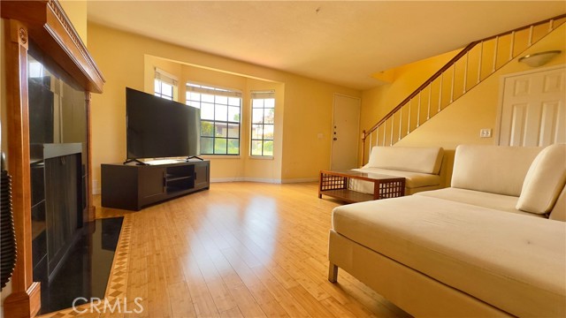 Detail Gallery Image 12 of 26 For 1133 S Paula Dr #7,  Fullerton,  CA 92833 - 2 Beds | 2/1 Baths