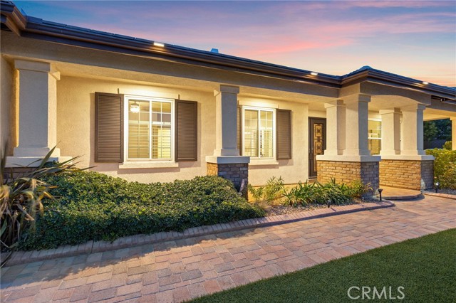 5614 Regent Hill W Terrace, Palmdale CA: https://media.crmls.org/medias/6ecdca76-ae2a-4f34-bd43-5193be5c09e3.jpg