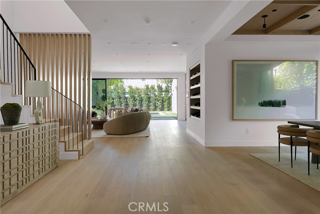 4455 Katherine Avenue, Sherman Oaks CA: https://media.crmls.org/medias/6ece165e-9e68-4e50-a4da-02a46d4f196d.jpg