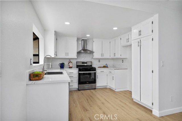 1348 Sandia Street, Corona CA: https://media.crmls.org/medias/6ece3a57-571f-4b09-973a-04b721808cbf.jpg
