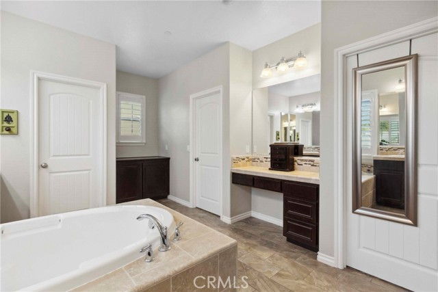 45976 Camino Rubi, Temecula CA: https://media.crmls.org/medias/6ece57ea-c9d3-481e-87e9-d7c6b322df48.jpg