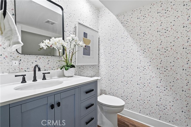 Image 6 of 26 For 2364 Duane Street 5