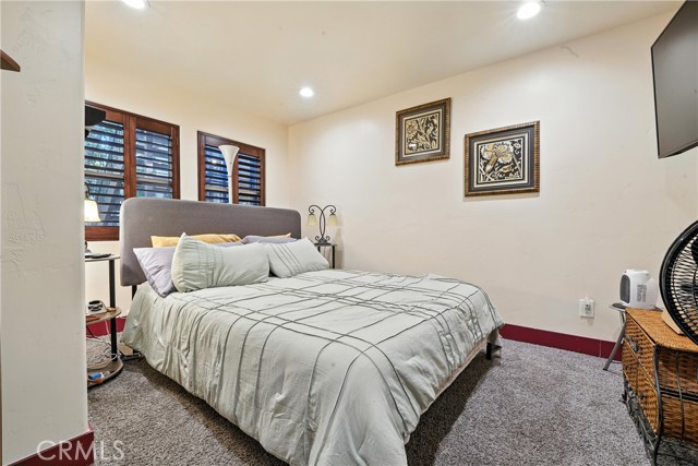 373 Redwood Lane, Crestline CA: https://media.crmls.org/medias/6ed0b489-cfb3-4d71-9019-c18f72c16195.jpg