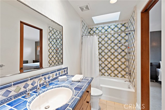 Detail Gallery Image 36 of 47 For 206 Driftwood Rd, Corona Del Mar,  CA 92625 - 4 Beds | 5/1 Baths