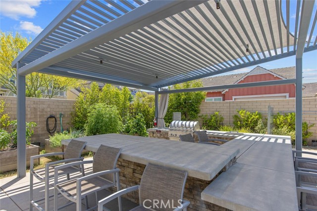 Detail Gallery Image 33 of 47 For 25124 Limetree Ln, Canyon Country,  CA 91387 - 2 Beds | 2/1 Baths