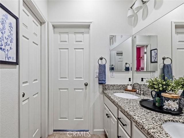 Detail Gallery Image 9 of 50 For 16917 Mora Ct, Hesperia,  CA 92345 - 4 Beds | 3/1 Baths