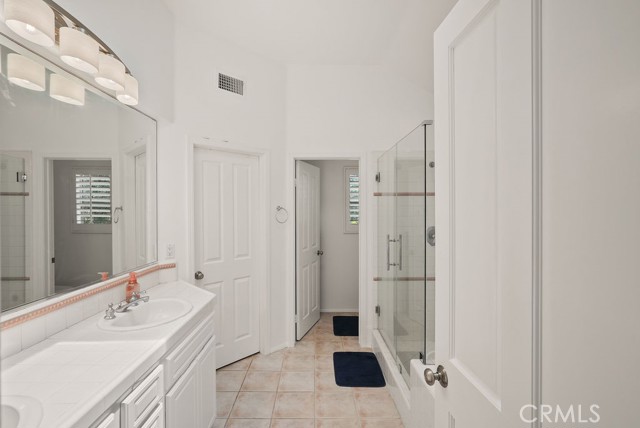 25 Belfort, Newport Coast CA: https://media.crmls.org/medias/6ed3464f-b853-4e3b-9d90-83e0326a958d.jpg