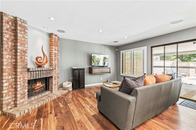 Detail Gallery Image 22 of 53 For 23644 Mesa Ct, Valencia,  CA 91355 - 3 Beds | 3 Baths