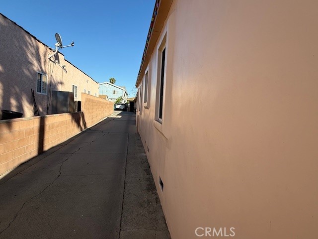 Detail Gallery Image 4 of 4 For 6610 Vinevale, Bell Gardens,  CA 90201 - – Beds | – Baths