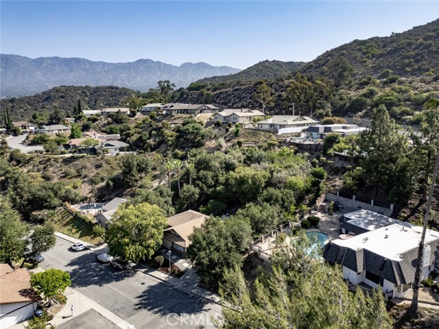 2101 El Arbolita Drive, Glendale CA: https://media.crmls.org/medias/6ed5bb05-da91-4e78-82d1-0d8c484e0f61.jpg