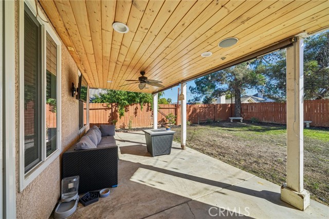 Detail Gallery Image 33 of 57 For 10374 Crossing Green, Moreno Valley,  CA 92557 - 3 Beds | 2 Baths