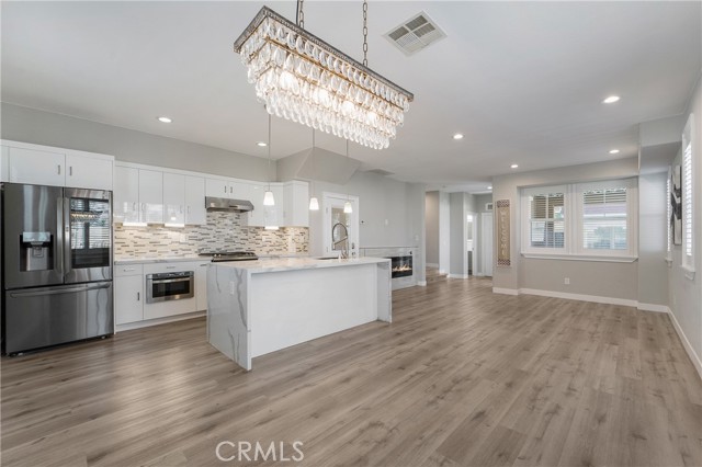 Detail Gallery Image 2 of 29 For 1511 Ledgestone, Pomona,  CA 91767 - 3 Beds | 3 Baths