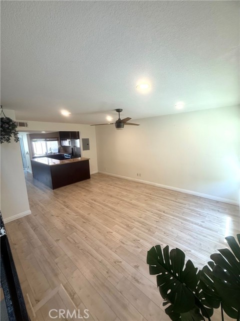 Detail Gallery Image 3 of 36 For 54 Oval Rd #3,  Irvine,  CA 92604 - 2 Beds | 2 Baths