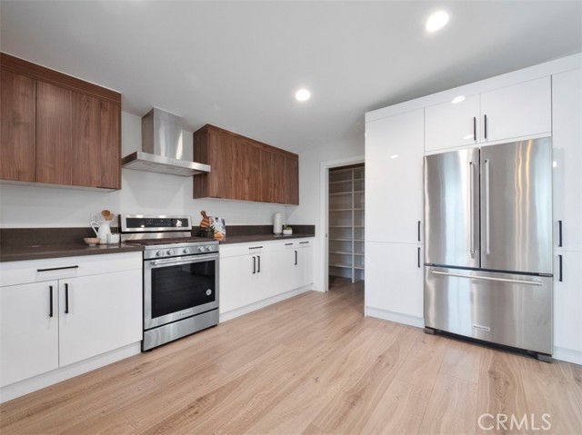 6ed6f52a 7a27 400d 90d5 B7c5c5974042