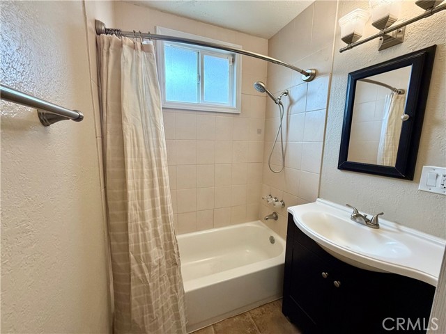 Detail Gallery Image 9 of 17 For 4107 Kenmore Ave, Baldwin Park,  CA 91706 - 3 Beds | 2 Baths