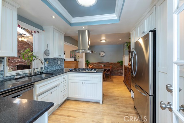 21682 Impala Lane, Huntington Beach CA: https://media.crmls.org/medias/6ed78654-5243-4adc-9ff0-b854d94e4f32.jpg