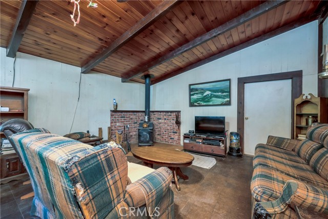 Detail Gallery Image 2 of 19 For 13627 Elk Mountain Rd, Upper Lake,  CA 95485 - 3 Beds | 1 Baths