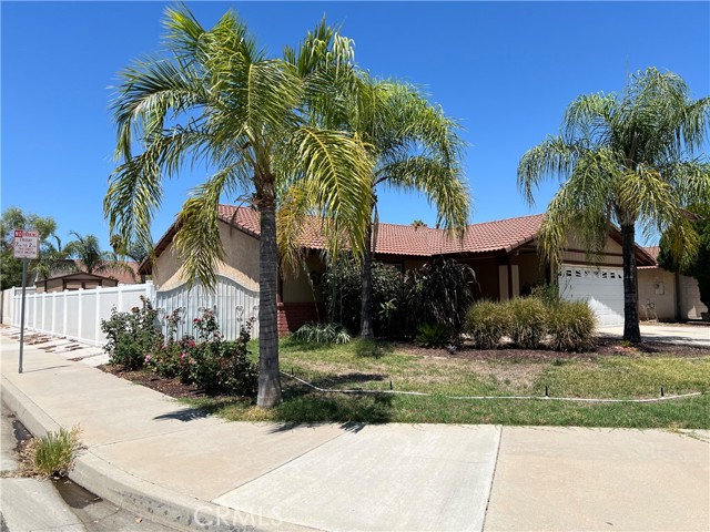 Detail Gallery Image 1 of 1 For 14689 Rio Grande Dr, Moreno Valley,  CA 92553 - 3 Beds | 2 Baths