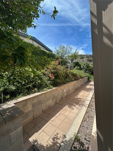 Detail Gallery Image 12 of 21 For 24 Gitana, Camarillo,  CA 93012 - 3 Beds | 2 Baths