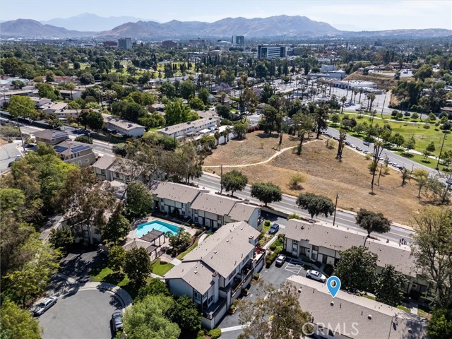 Image 33 of 37 For 4682 Maxwell Court