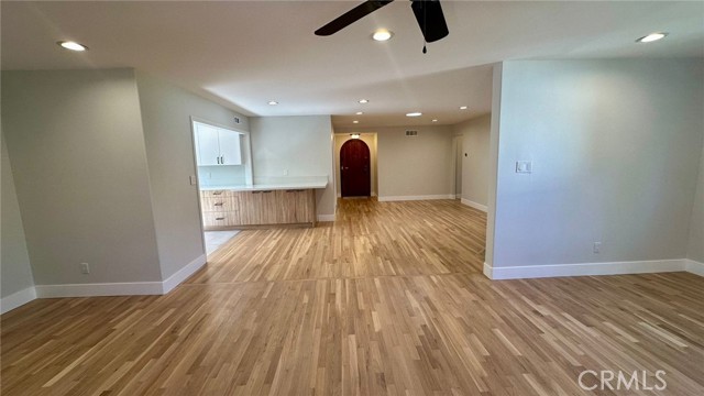 Detail Gallery Image 7 of 22 For 23012 Gilmore St, West Hills,  CA 91307 - 4 Beds | 2 Baths
