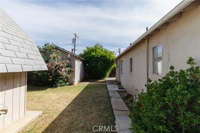Detail Gallery Image 64 of 66 For 1070 E 23rd St, Merced,  CA 95340 - 3 Beds | 2 Baths