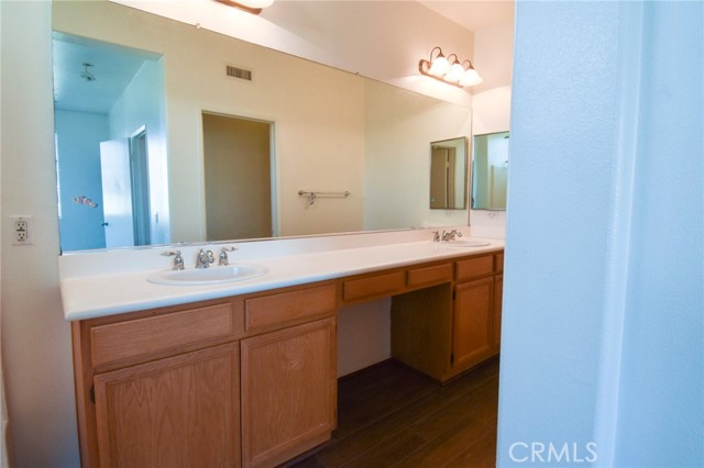 1120 N Solano Privado, Ontario CA: https://media.crmls.org/medias/6ed9c1ff-a3c1-434e-8f75-5ceaf8bad97f.jpg