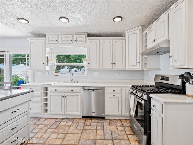 Detail Gallery Image 16 of 45 For 18728 Plumas St, Hesperia,  CA 92345 - 4 Beds | 2 Baths