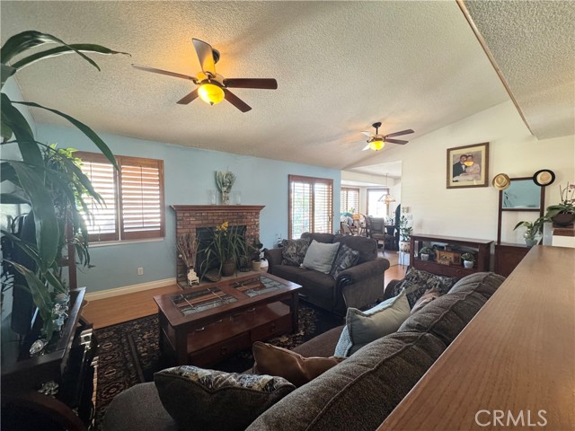 Detail Gallery Image 11 of 24 For 7446 Bangor Ave, Hesperia,  CA 92345 - 3 Beds | 2 Baths
