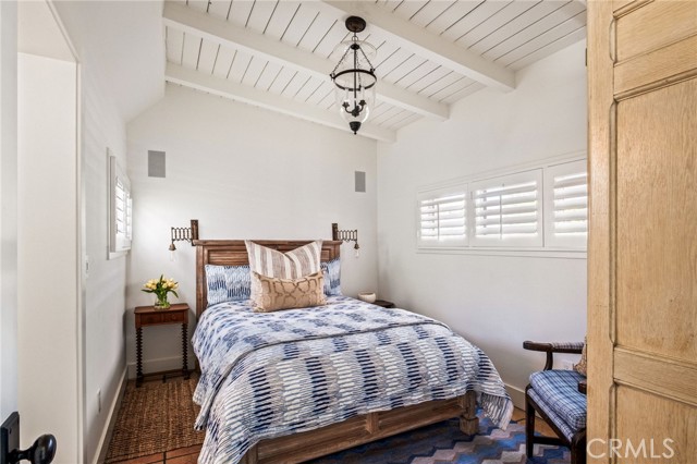 Detail Gallery Image 16 of 35 For 11 Saratoga, Newport Beach,  CA 92660 - 2 Beds | 2/1 Baths