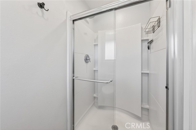 Detail Gallery Image 14 of 25 For 26332 Esmeralda Cir, Mission Viejo,  CA 92691 - 4 Beds | 3 Baths