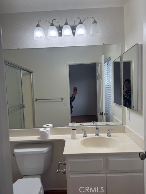 https://media.crmls.org/medias/6edbd6e1-0e95-4eef-abfc-e4d36ed9a285.jpg?preset=X-Large