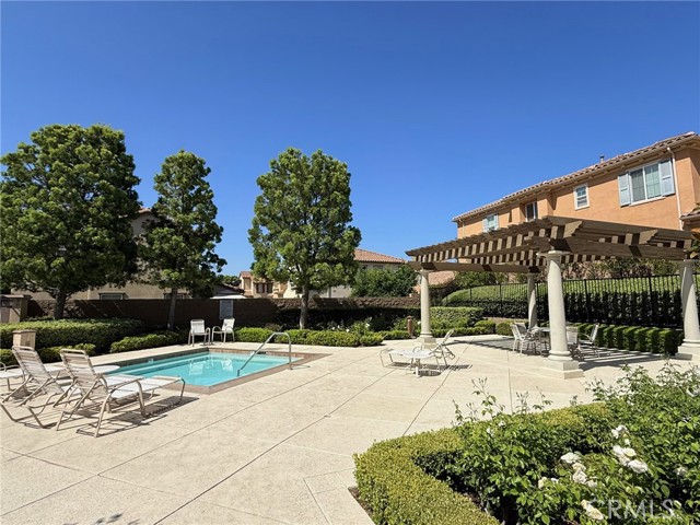19916 Esmeralda Court, Yorba Linda CA: https://media.crmls.org/medias/6edd3302-25dc-4773-8351-9e4ba6559acf.jpg