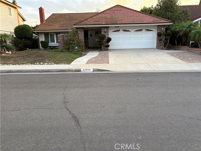 Detail Gallery Image 2 of 50 For 21614 Fairwind Ln, Diamond Bar,  CA 91765 - 4 Beds | 2 Baths