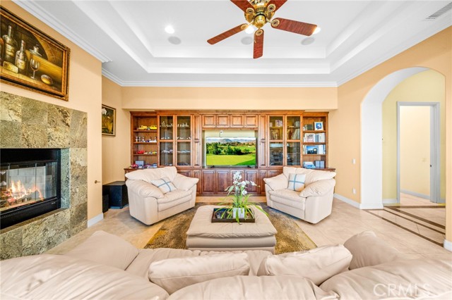 37626 Via Majorca, Murrieta CA: https://media.crmls.org/medias/6ede6106-93e5-48c3-a46a-288f6a023e70.jpg