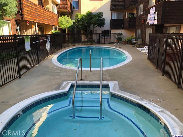 5414 Newcastle Avenue, Encino, California 91316, 1 Bedroom Bedrooms, ,1 BathroomBathrooms,Condominium,For Sale,Newcastle,320004764