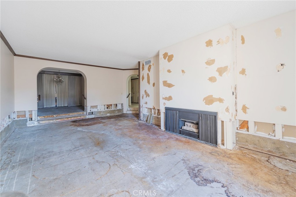 MLS #OC25244948 image #6