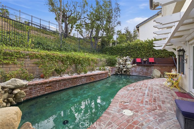 23900 Arminta photo 33